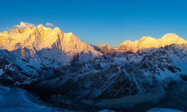 Everest East Face (Kangshung) — A Trekker's Guide