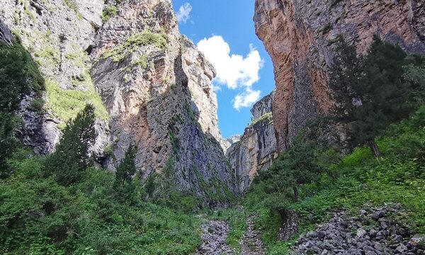 Zhagana Valley — A Trekker's Guide